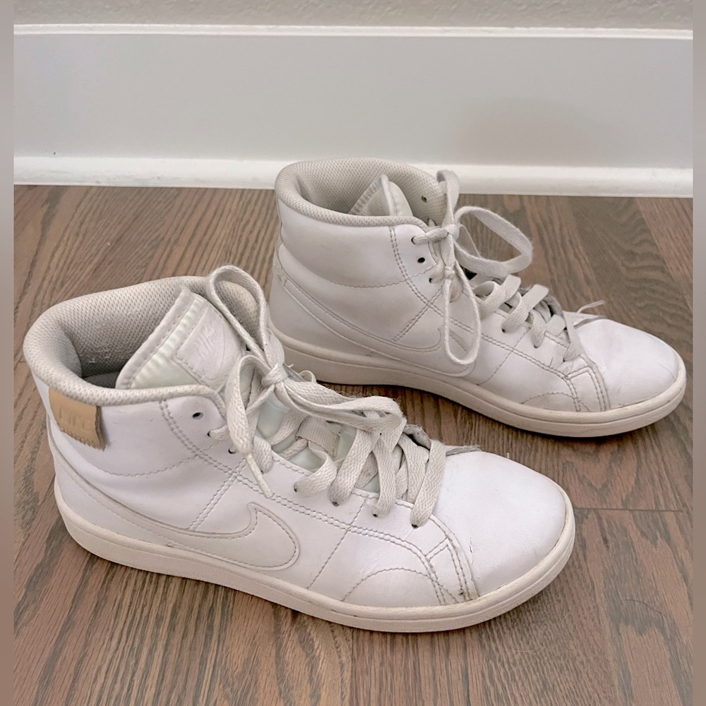 Nike Court Royale 2 Mid Women’s size 7